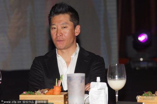 Những cặp đôi yêu nhau tưởng chết trên phim, ghét nhau ra mặt ngoài đời-9