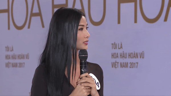 Thánh ca dao tục ngữ Hoàng Thùy bật khóc khi bị Phạm Hương phàn nàn quá lạm dụng-2