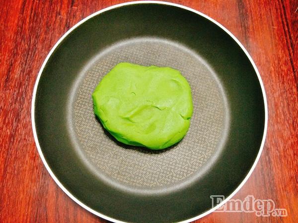 Cách làm bánh trung thu dẻo nhân trà xanh ngon chuẩn vị-4