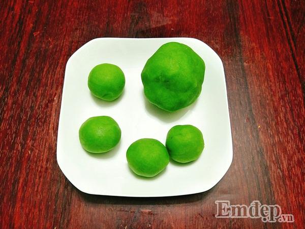 Cách làm bánh trung thu dẻo nhân trà xanh ngon chuẩn vị-5