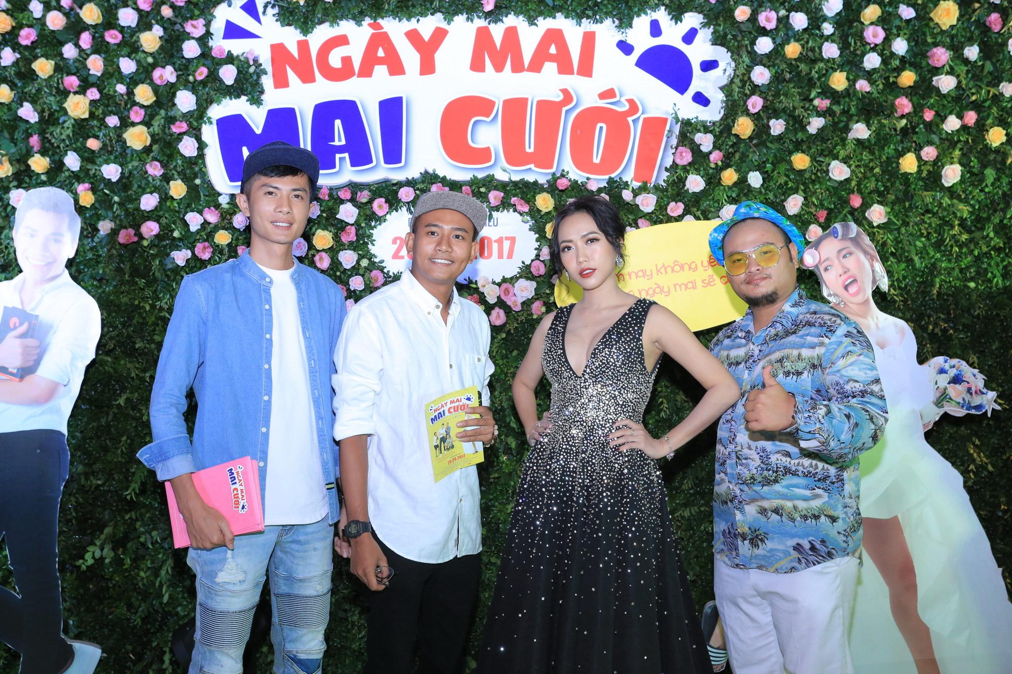 Gái ế Diệu Nhi khoe vòng một gợi cảm tại buổi ra mắt phim Ngày mai Mai cưới-8