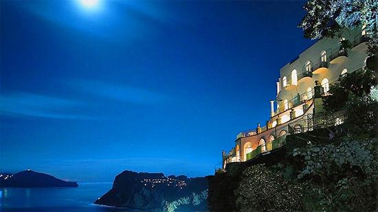 Những khách sạn tuyệt đẹp nằm ở vị trí hiểm hóc nhất thế giới-1