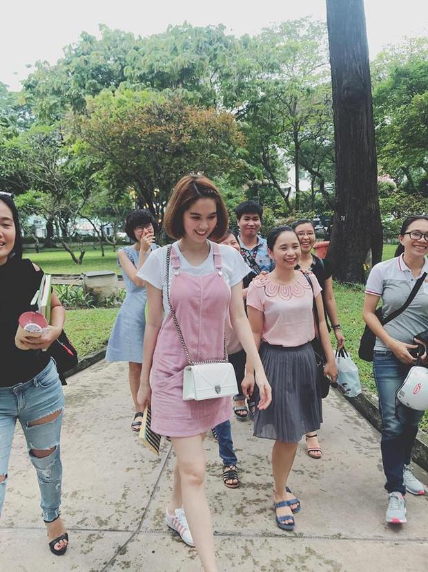 Ngọc Trinh hồi teen với màu hường - Hạ Vi sexy nhất tuần khi diện street style xuyên thấu-8