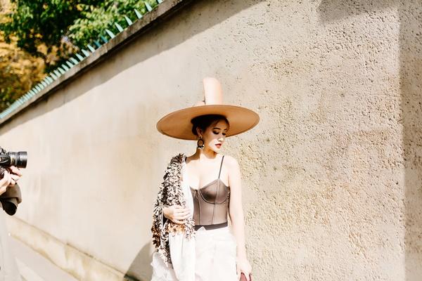 Không dừng đại chiến với Tâm Tít, Maya vẫn đẹp lộng lẫy ở Paris Fashion Week-7