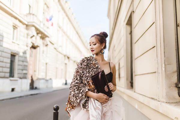 Không dừng đại chiến với Tâm Tít, Maya vẫn đẹp lộng lẫy ở Paris Fashion Week-8