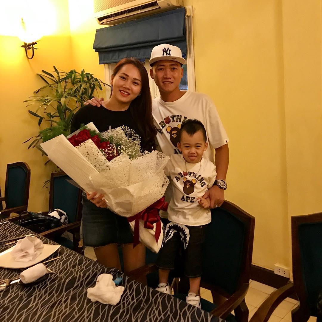 Tin sao Việt 27/9: Quỳnh Thư cần vòng tay của Ngọc Trinh vì cảm xúc đang tụt dốc-9