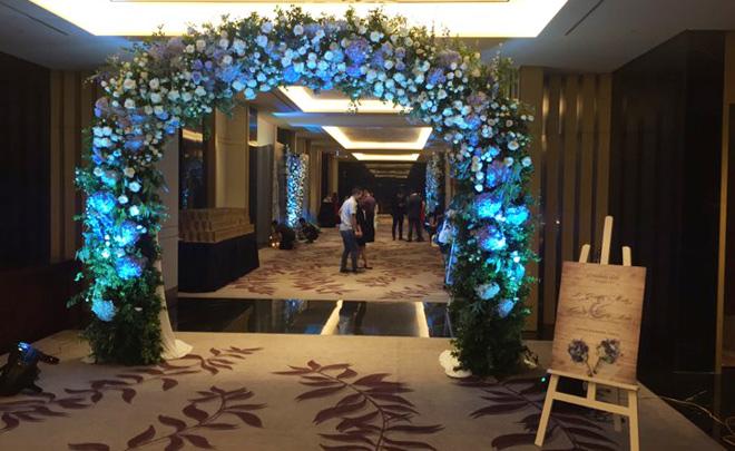 Những hình ảnh hiếm hoi về đám cưới ấm cúng của BTV Quang Minh và vợ trẻ-2