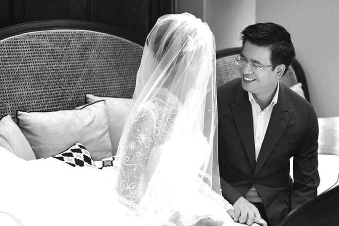 Những hình ảnh hiếm hoi về đám cưới ấm cúng của BTV Quang Minh và vợ trẻ-1