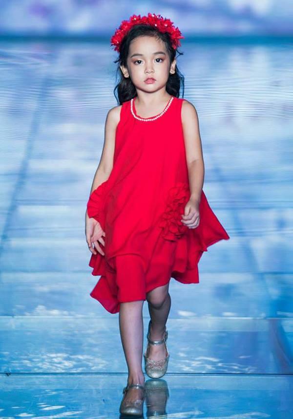 Mẫu nhí Hà thành xinh như thiên thần, đóng phim giỏi lại hát cực yêu-2