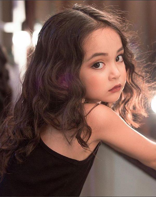 Mẫu nhí Hà thành xinh như thiên thần, đóng phim giỏi lại hát cực yêu-1