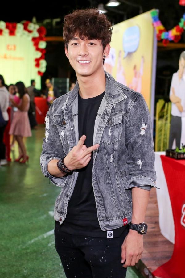 Dàn sao Việt đội mưa đến mừng đám cưới của Diệu Nhi-11