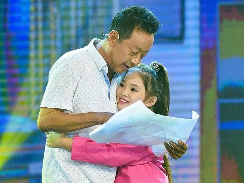 Sao Việt đau xót đến viếng nghệ sĩ Khánh Nam, con gái nuôi khóc nức nở thương cha-14