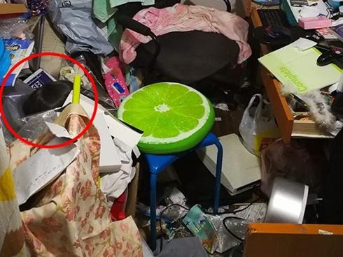 Chàng trai 'shock sốc đến tận óc' khi lần đầu bước vào phòng bạn gái