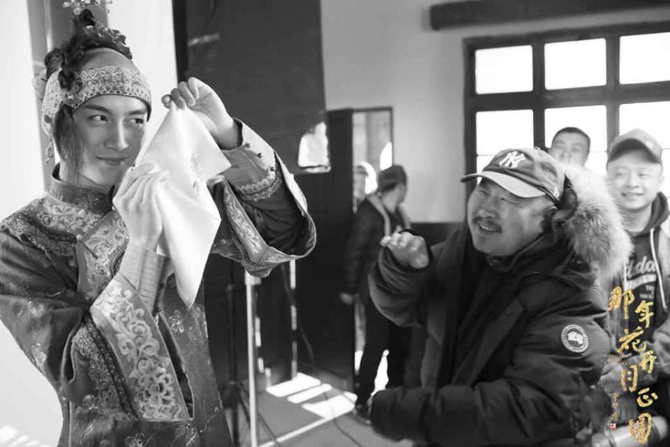 Loạt ảnh thiếu phu nhân Tôn Lệ nhắng nhít trong hậu trường Năm ấy hoa nở trăng vừa tròn-13