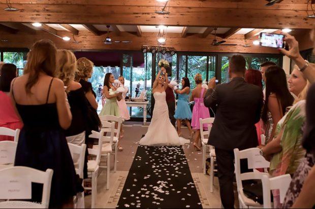 Cô gái kết hôn với... chính mình: Bạn vẫn có thể là công chúa mà không cần hoàng tử-2