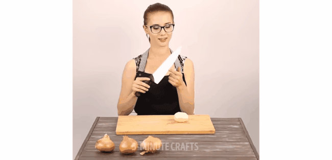 Tuyệt chiêu thái hành khiến chị em không còn chảy nước mắt ròng ròng-5