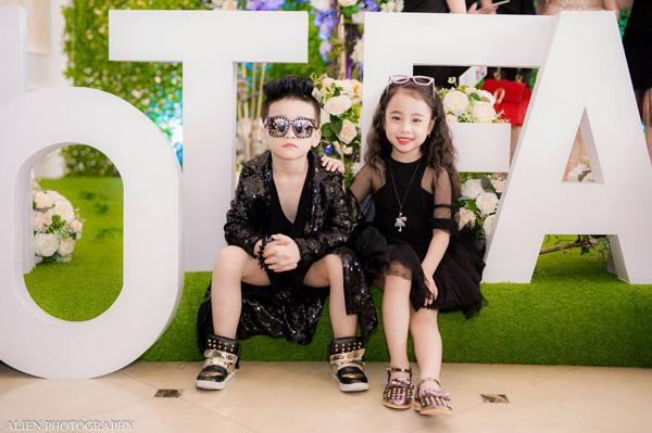 Thầy giáo mưa phiên bản nhí chính là Nam vương Thiếu nhi châu Á 2017-10