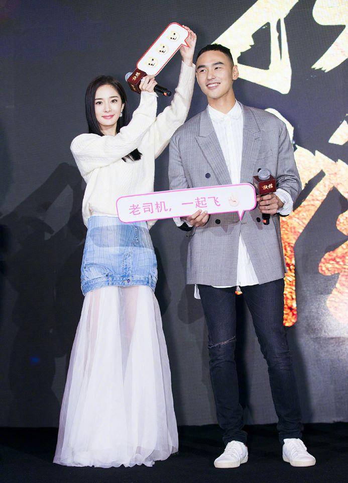 Sau scandal cướp vai, Dương Mịch khoe vẻ đẹp xuất sắc bên cạnh Ảnh đế Kim Mã-10