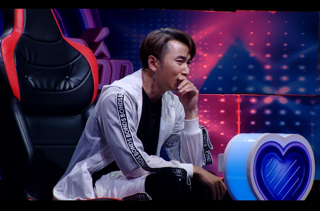 Vì yêu mà đến tập 3: Karik khóc như mưa khi chứng kiến cô gái tỏ tình cùng... bạn trai cũ-12