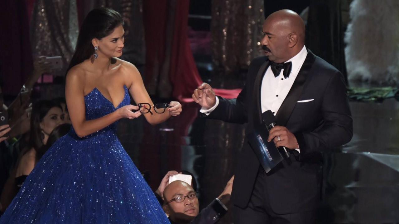 Thảm họa MC Steve Harvey tiếp tục cầm trịch Hoa hậu Hoàn vũ Thế giới 2017-4