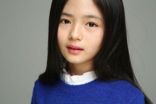 Cận cảnh nhan sắc sao nhí được kỳ vọng trở thành đại mỹ nhân tương lai-1