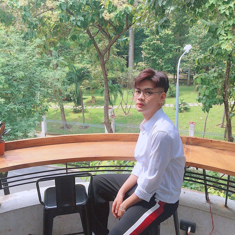 Lộ clip Đào Bá Lộc hẹn hò yêu đương với người tình đương thời thứ 15?-2