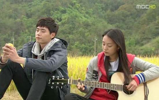 Lee Jong Suk: Mỹ nam sở hữu bộ sưu tập người tình hoành tráng nhất K-biz-2