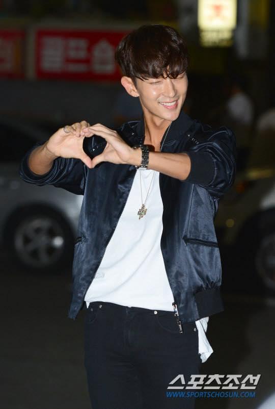 Sao Hàn 29/9: Song Hye Kyo bị chê nhợt nhạt, già hơn ông xã Song Joong Ki-8