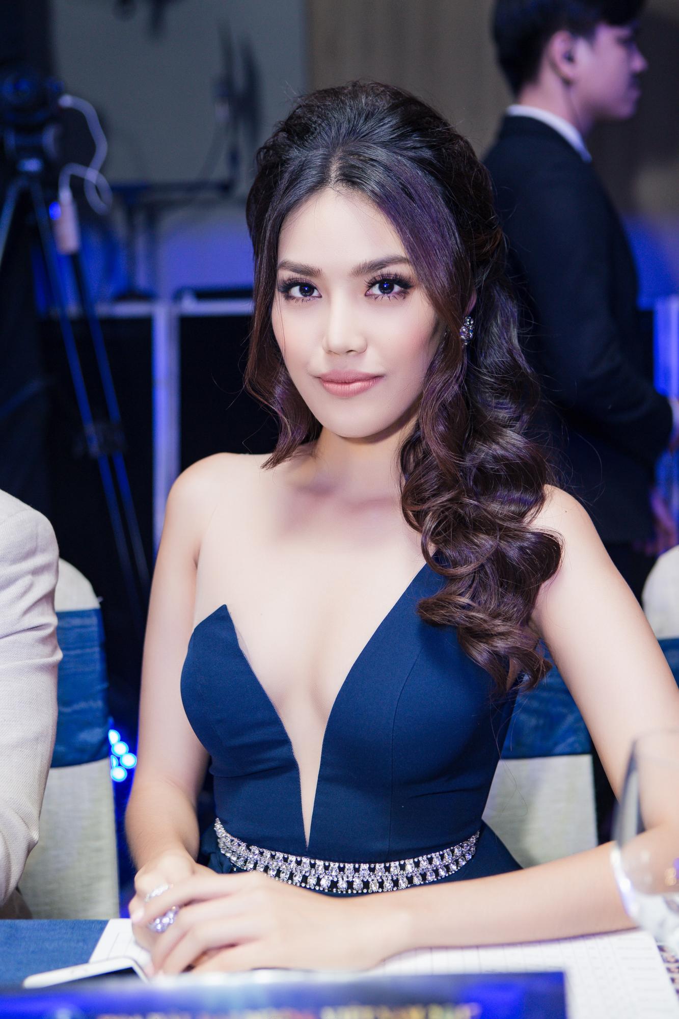 Con gái quả bom sex Việt Kiều Trinh vào chung kết Hoa hậu Đại Dương 2017-1