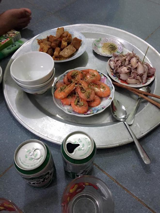 Mâm cơm đầy ắp hải sản chỉ 33 nghìn của cô nàng khéo vun vén khiến chị em tranh cãi dữ dội-5