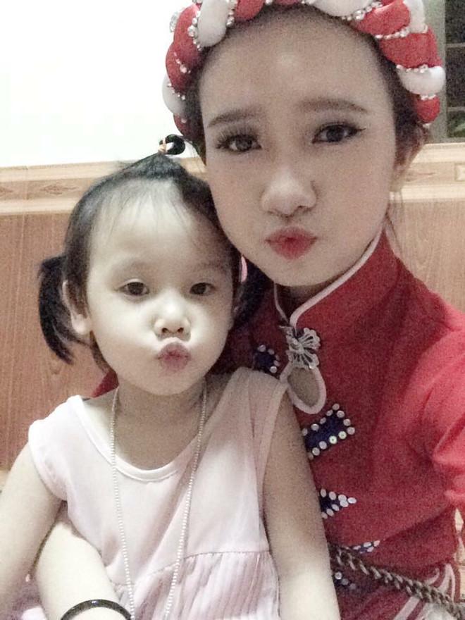 Màn song ca Em gái mưa đáng yêu xuất sắc của chị và em gái 5 tuổi-1