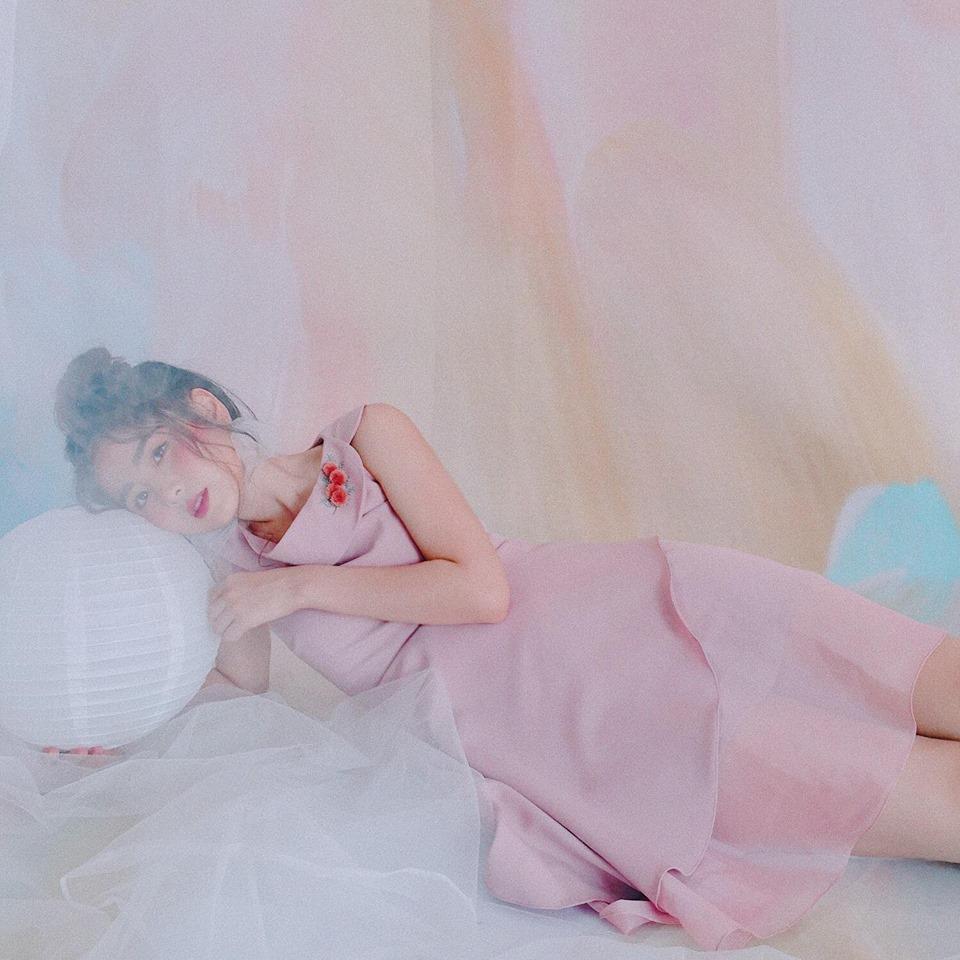 Hot girl - hot boy Việt 30/9: Kiều Trinh khiến fan mê mệt khi lần đầu trổ tài chơi piano-2