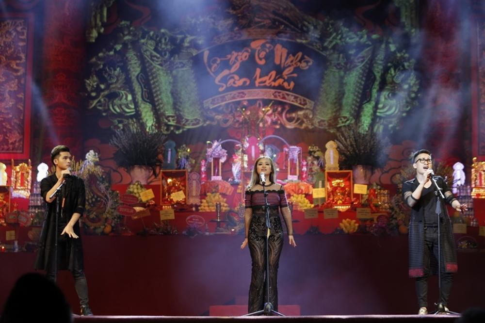 Từng lớp nghệ sĩ phía Bắc tới thắp hương trong lễ giỗ Tổ nghề sân khấu-13