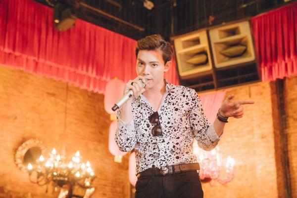 Erik ngày càng khác lạ, lộ nghi án phẫu thuật thẩm mỹ-3