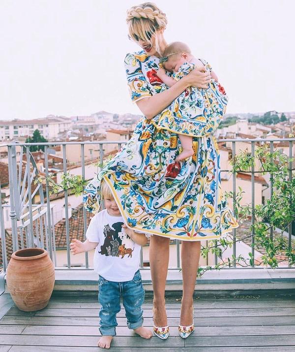 Những bà mẹ nhiều con vẫn kiếm bộn tiền nhờ mặc đẹp-1