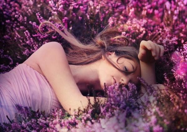 Mùi hương đàn bà trên chuyến xe buýt định mệnh (Phần 19)-1