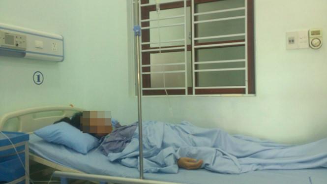 Phạt học sinh, cô giáo bị phụ huynh tát phải nhập viện-1