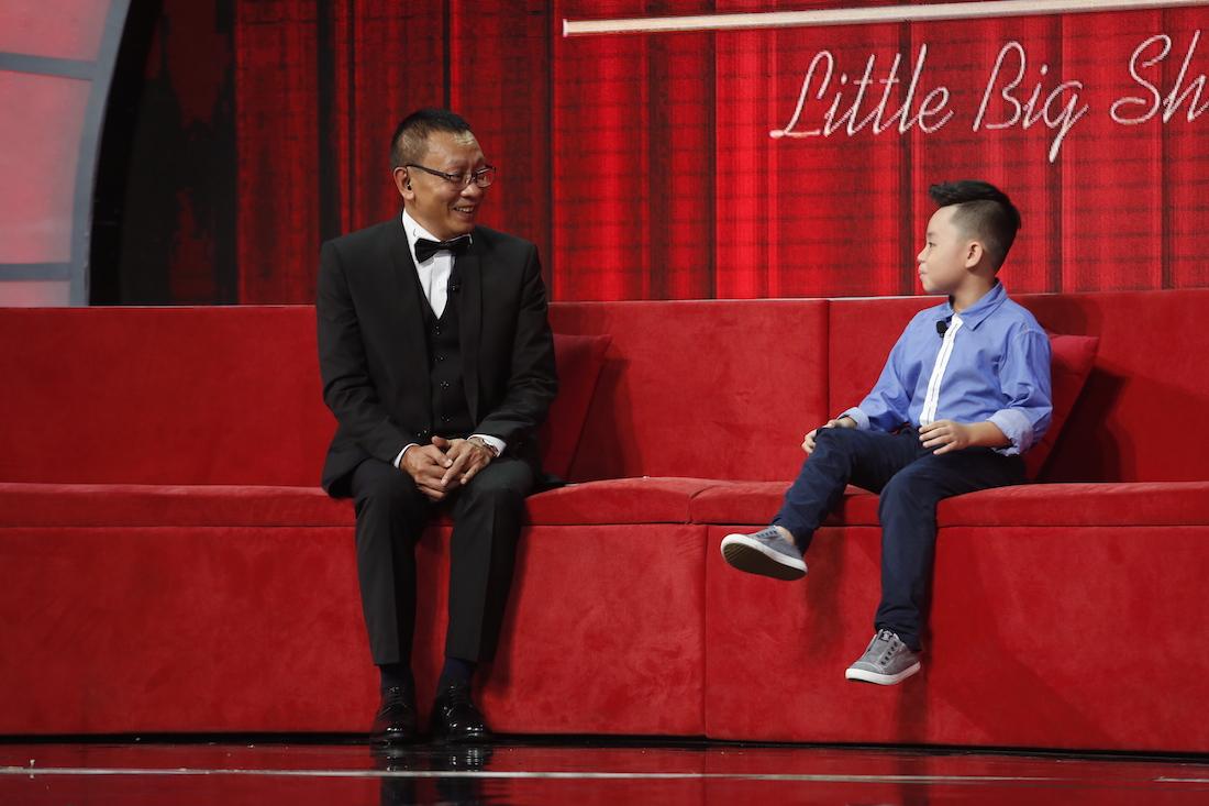 Lại xuất hiện thánh 7 tuổi biết cả thế giới khiến MC Lại Văn Sâm phải cúi mình gọi là... thầy-1