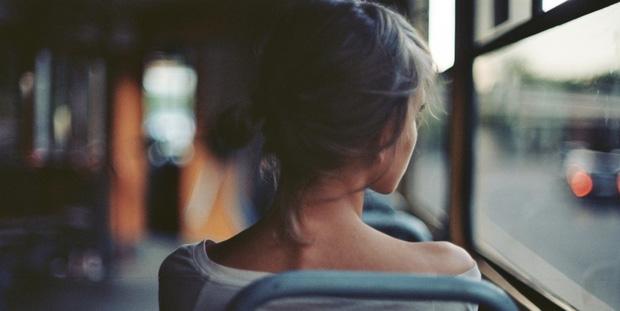 Người cũ dẫu sao cũng từng là một mảnh ghép của cuộc đời ta, thế nên không còn yêu cũng đừng nói lời cay đắng-1