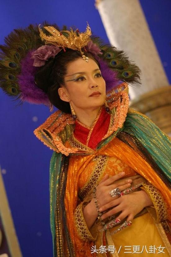 Xin nhận của tại hạ một lạy!