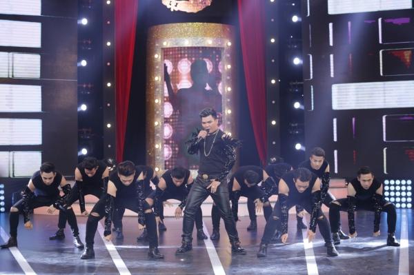 Diện váy 60 triệu hát hit Hồ Ngọc Hà, bản sao Minh Tuyết lên ngôi quán quân-5