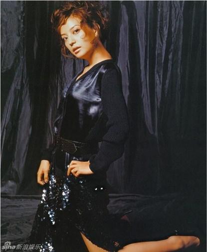 Đâu riêng Lâm Tâm Như, Triệu Vy cũng gây bất ngờ thời làm mẫu bikini-6