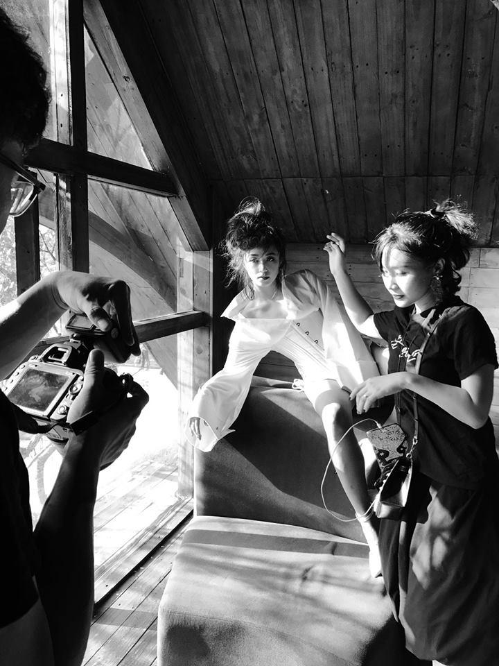 Hot girl - hot boy Việt 1/10: BB Trần khẳng định trai thẳng kết bạn chỉ là muốn thử khẩu vị mới-9