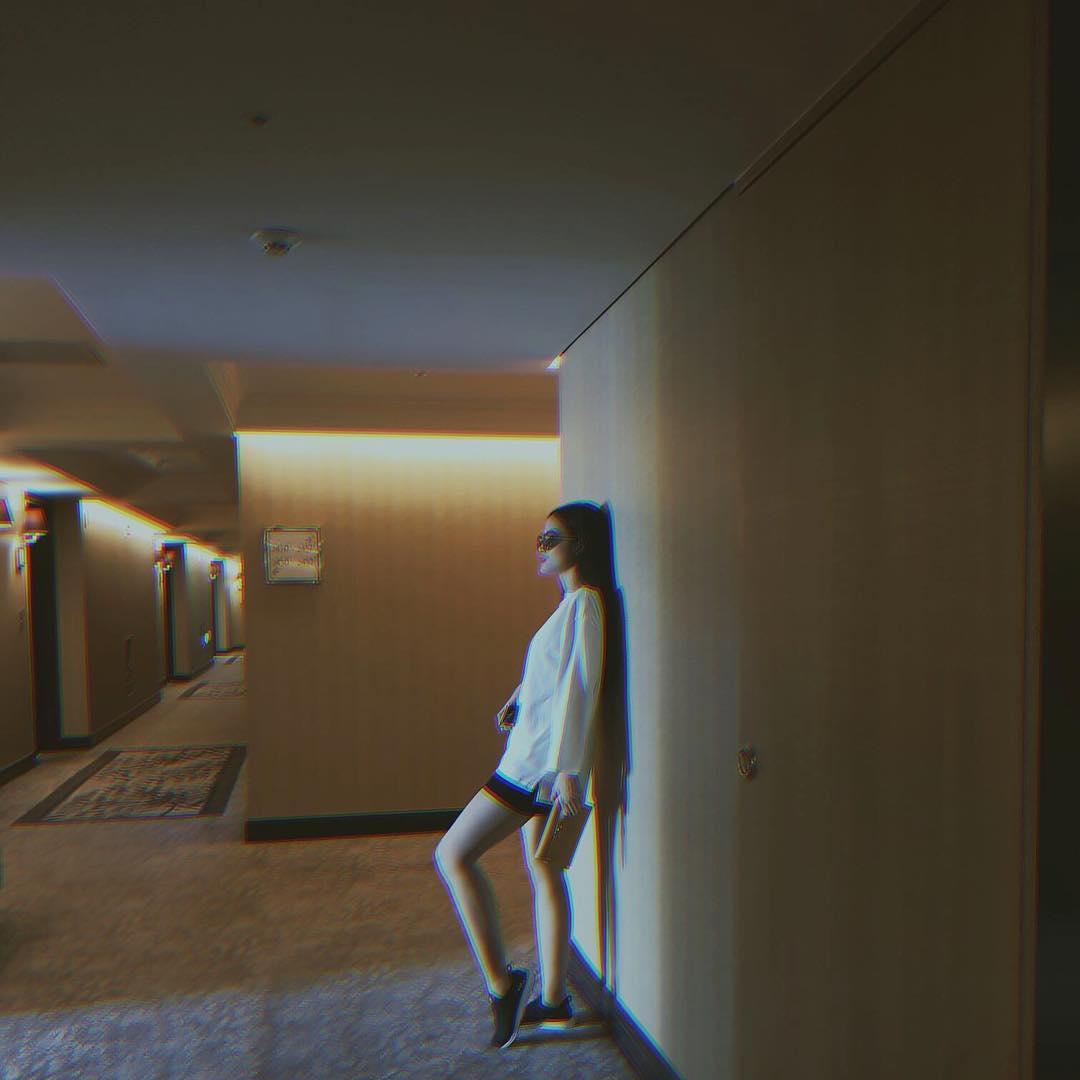 Tin sao Việt 1/10: Vợ chồng Jennifer Phạm đưa con gái đi đón tết trung thu sớm-11