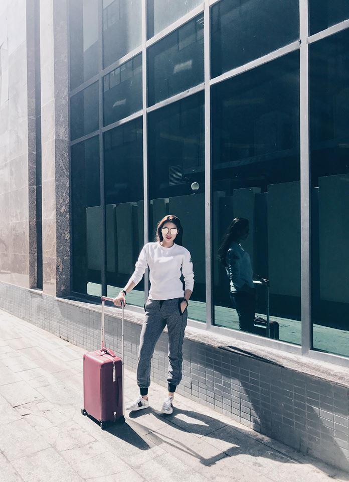 Tin sao Việt 1/10: Vợ chồng Jennifer Phạm đưa con gái đi đón tết trung thu sớm-6