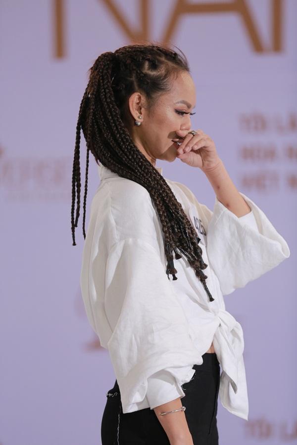 Bị Võ Hoàng Yến nhắc nhở vì mất tập trung, Mai Ngô nhếch môi khiến làng showbiz dậy sóng-4