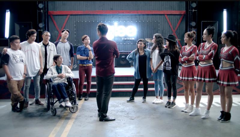 Angela Phương Trinh vẫn nhảy vô cùng nóng bỏng dù đang mang bầu-1