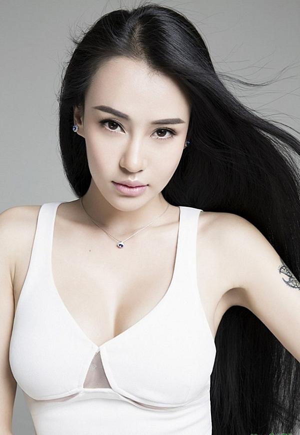 Cô giáo 9X hấp dẫn nhất xứ tỷ dân bày cách tăng kích cỡ đào tiên-12