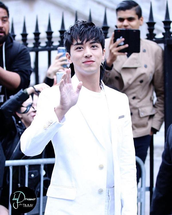 Hội ngộ Lee Dong Wook tại show Givenchy, Phạm Băng Băng khiến fan trầm trồ vì style quá lạ và đẳng cấp-9