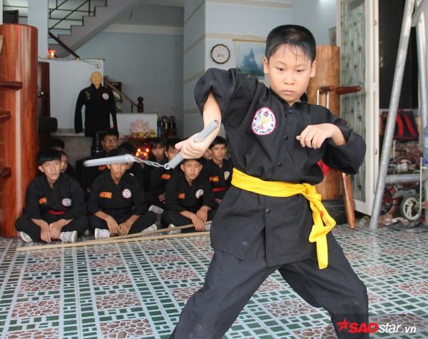 Cậu bé 9 tuổi đã là ‘cao thủ’ võ cổ truyền, có hàng chục đệ tử theo học-8